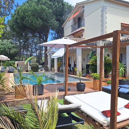 Les Canyes Cottage, Private Villa Resort Piera Exterior photo