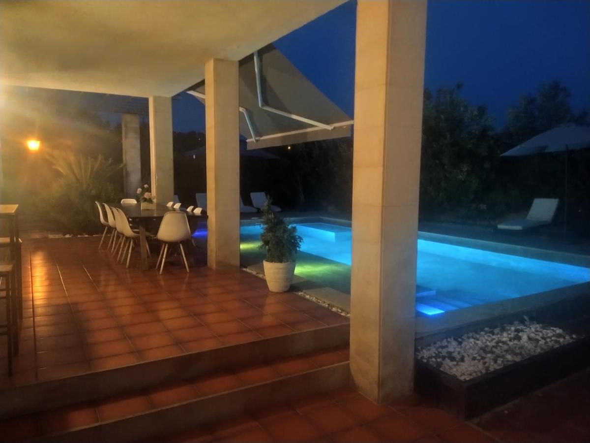 Les Canyes Cottage, Private Villa Resort Piera Exterior photo